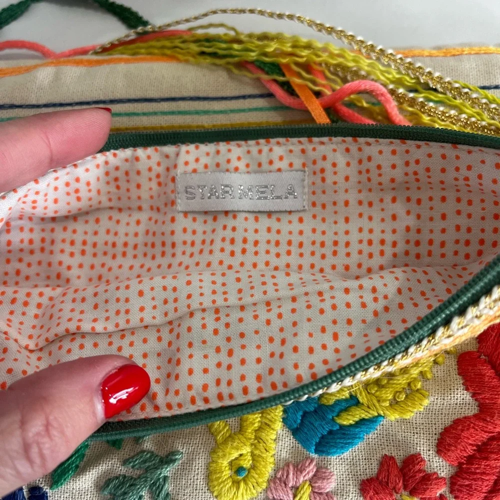 Starmela Embroidered Floral Clutch - Picture 6 of 7